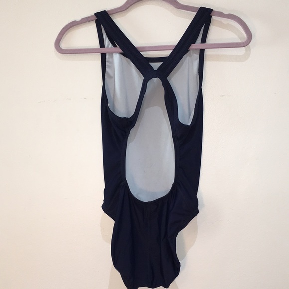 Nike 34 Women’s 8 Swimsuit One piece Navy - Picture 3 of 16